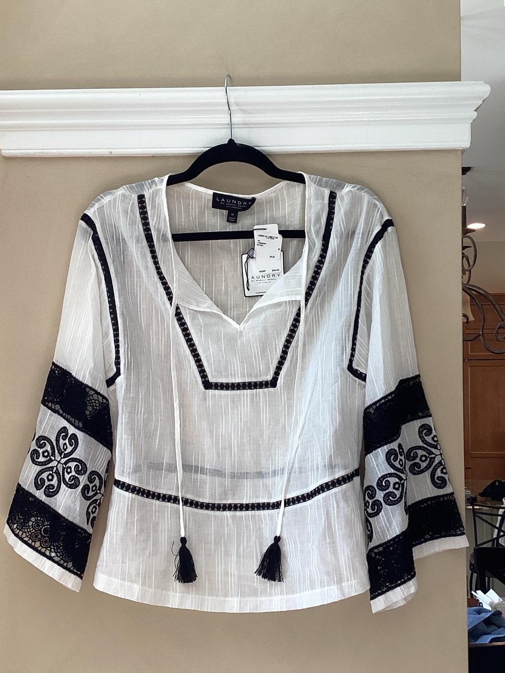 Laundry By Shelli Segal White Peasant Top with Black Trim